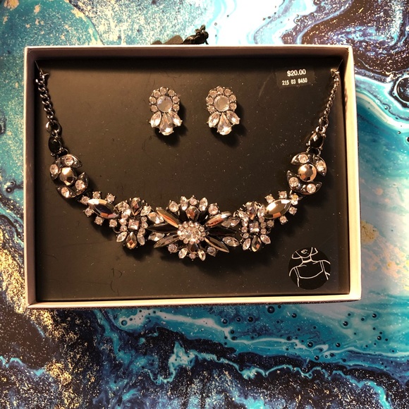 Target Jewelry - NWT Chocker and Earring Set